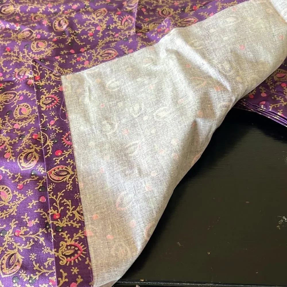 Pottery Barn Purple Table Runner + 6 Napkins